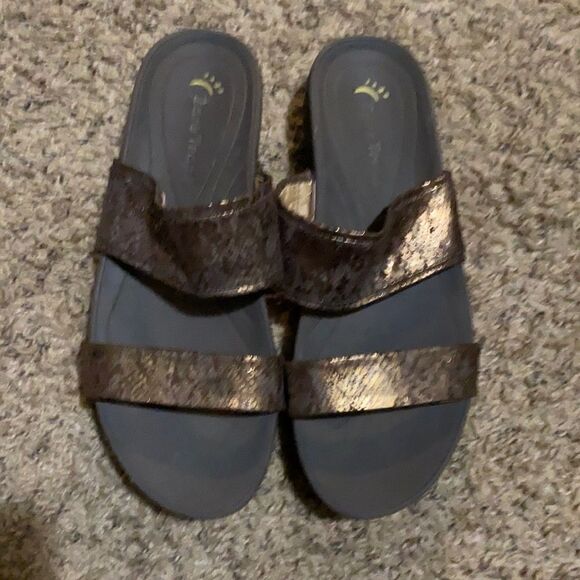 Bear Traps sandals - Picture 1 of 5